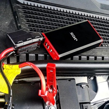 JQB JUMP XPRESS LITE 7500MAH JUMP STARTER WITH LED LIGHT - 12V / 500A / 5.0L PETROL / 3.0L DIESEL / 2YW